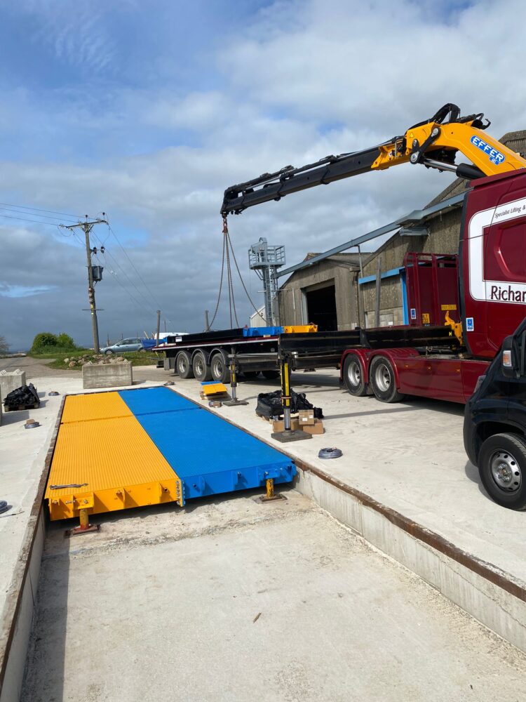 Flying the Flag – Parkerfarm Weighbridge customer shows support for Ukraine